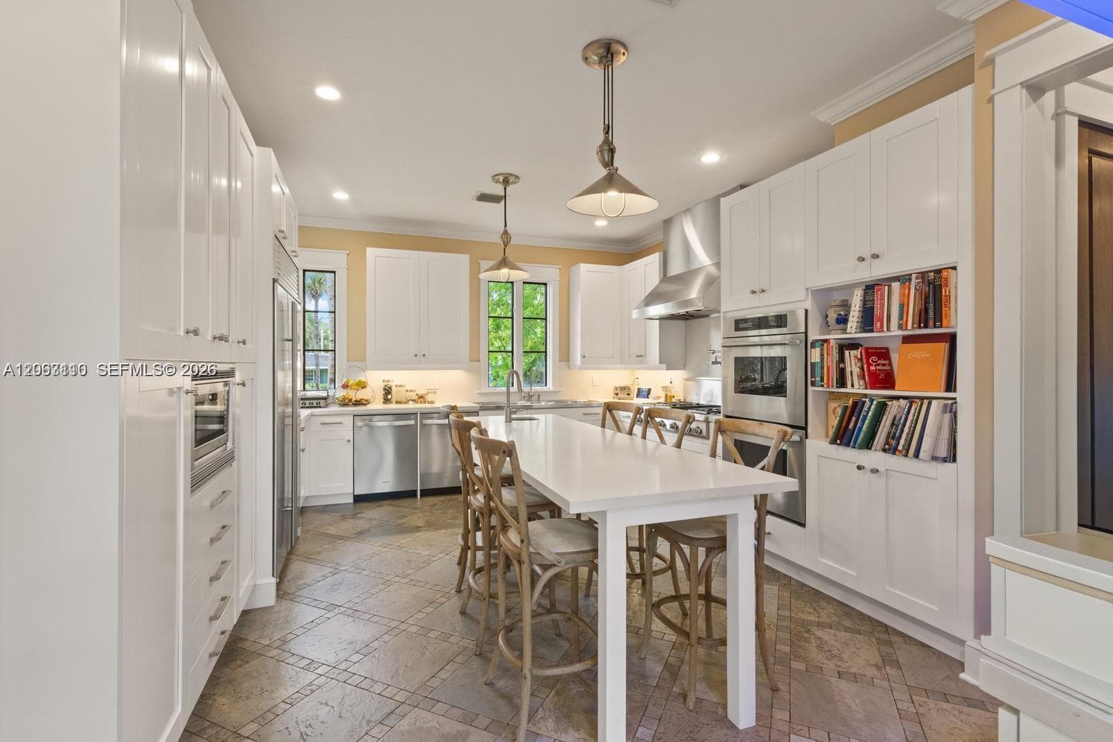 685 Harbor Ln photo 19