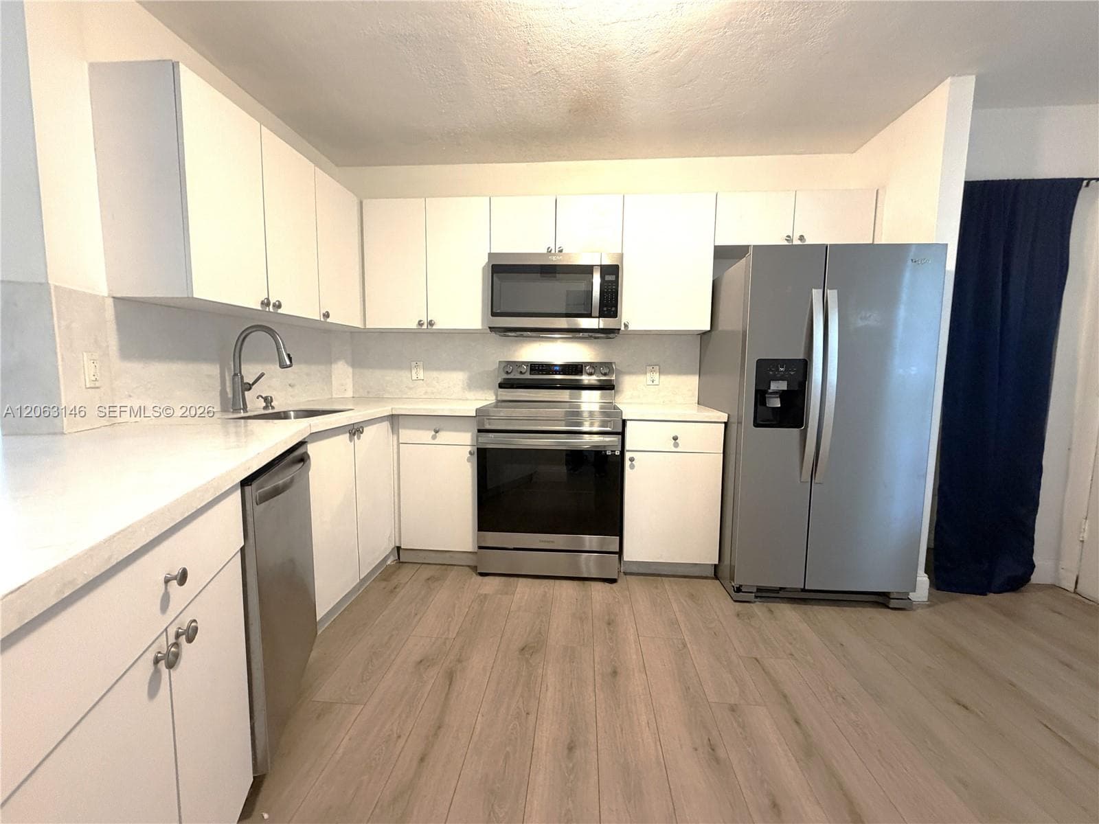 JADE WINDS GROUP - · #204-1 in Miami - Photo 5