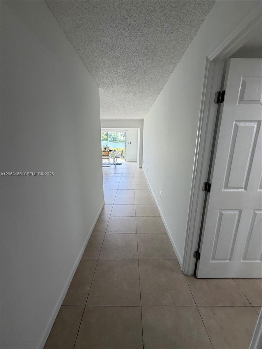 AZURE LAKE CONDO · #107 in Miami - Photo 4