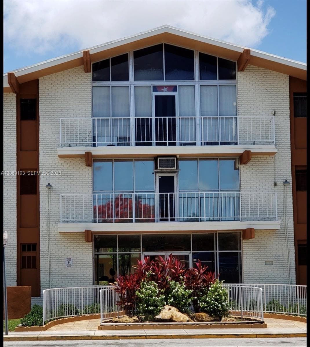 3881 WEST FLAGLER CONDO · #305 in Miami - Photo 10