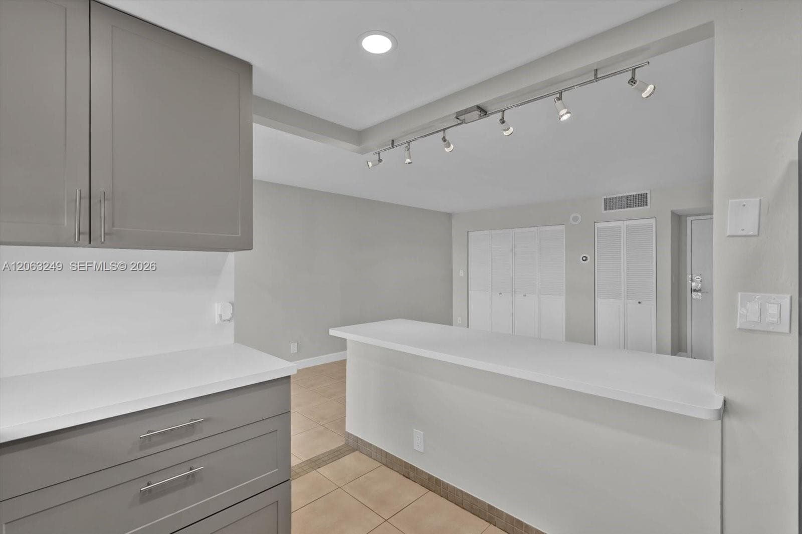 Plaza of the Americas · #705 in Sunny Isles Beach - Photo 14