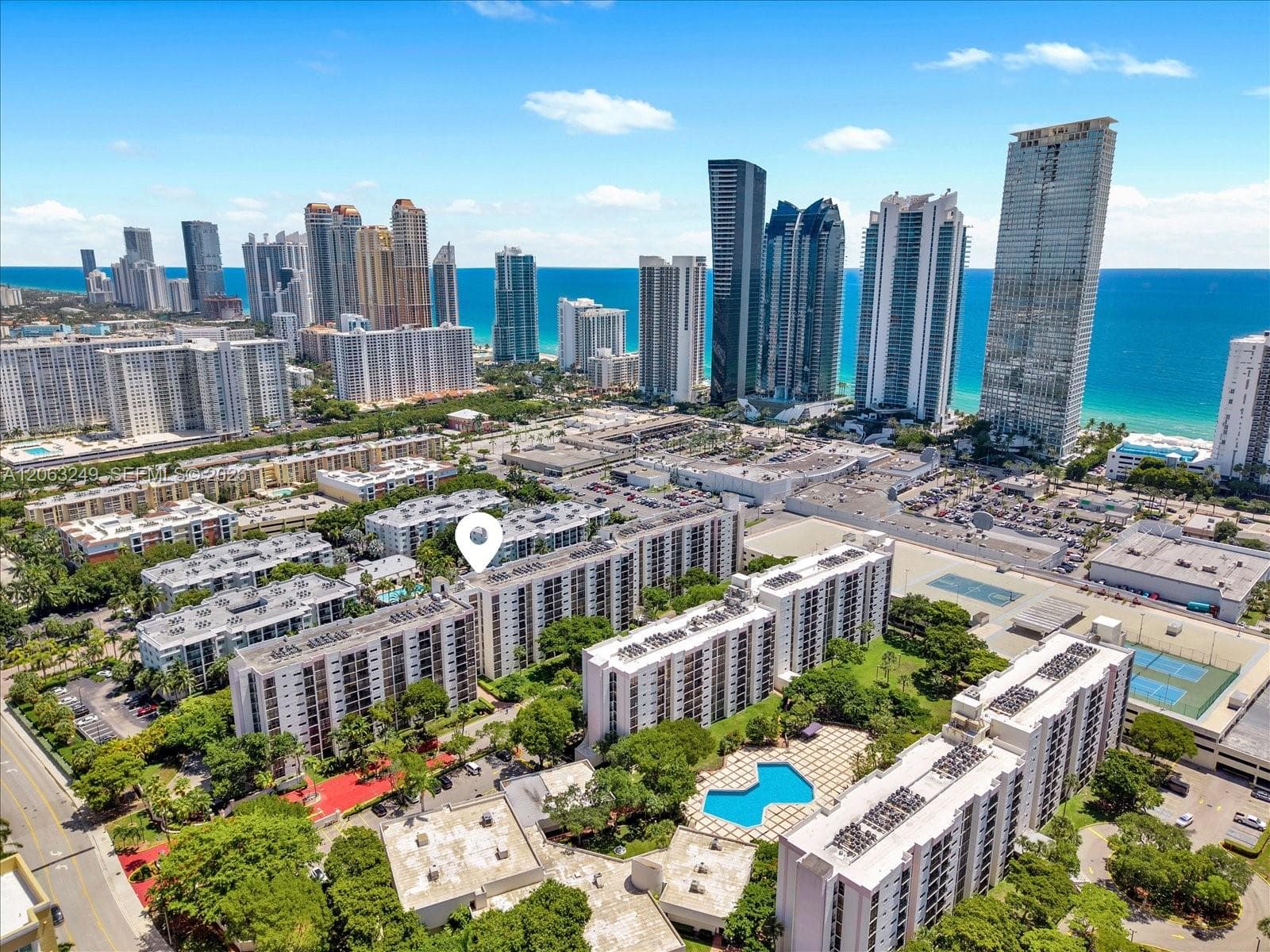 Plaza of the Americas · #705 in Sunny Isles Beach - Photo 35