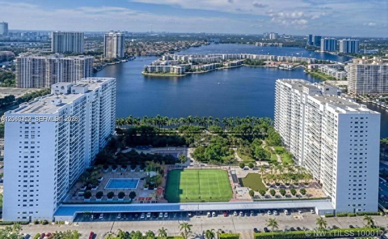 ADMIRALS PORT · #508W in Aventura - Photo 2