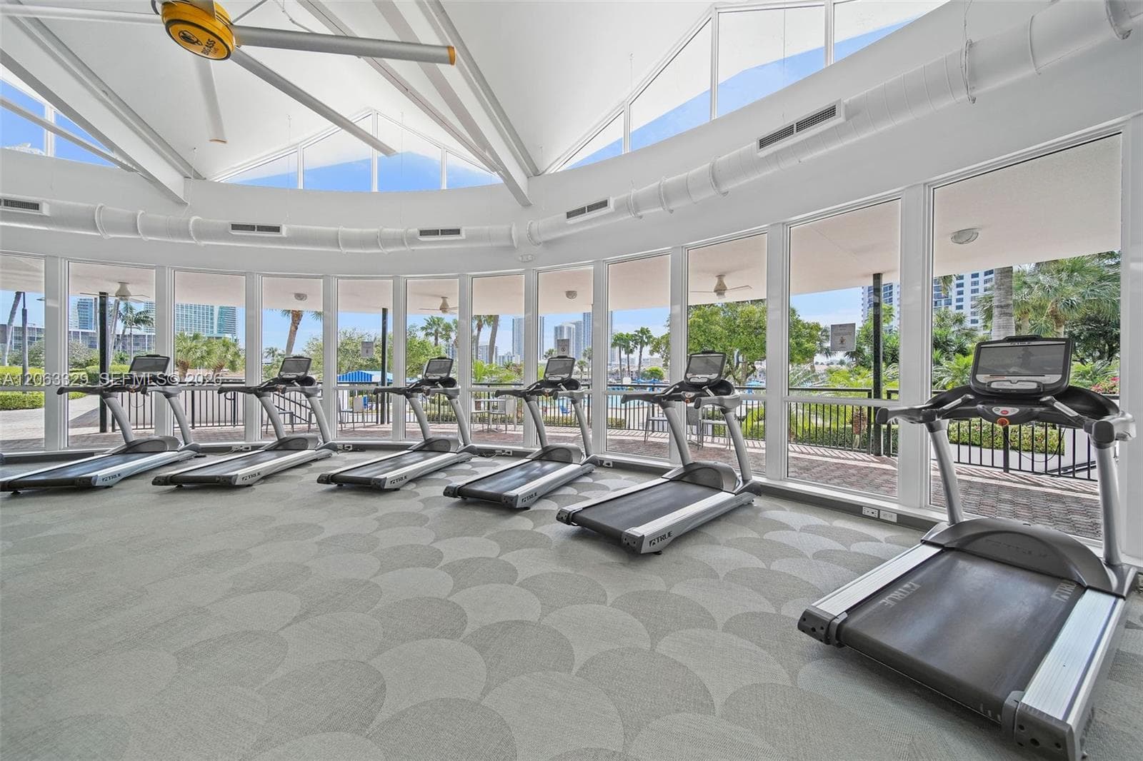 OLYMPUS CONDO PHASE · #812 in Hallandale Beach - Photo 15