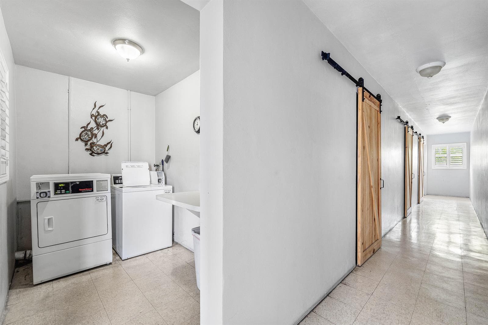 019-4111Northeast21stWay-204-LighthouseP