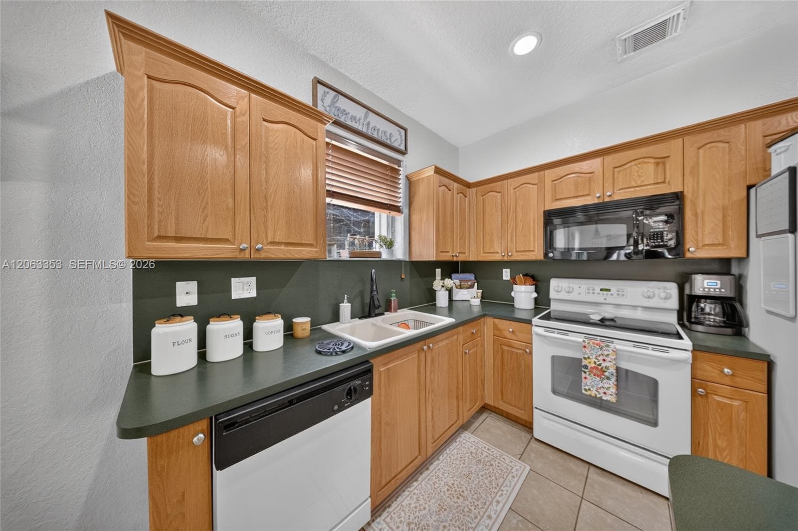 16437 SW 76th Ter photo 13