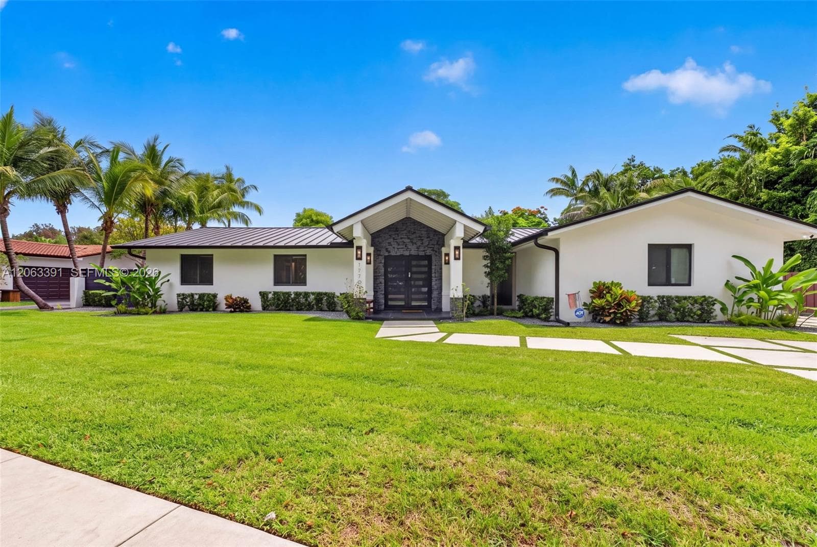 17701 SW 87th Ave photo 2