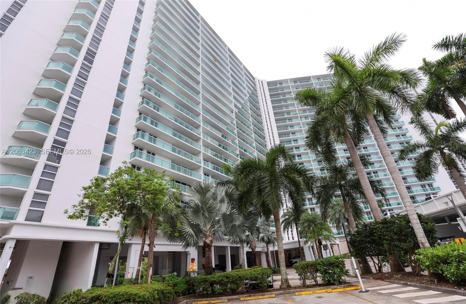 Arlen House East · #709 in Sunny Isles Beach - Photo 27