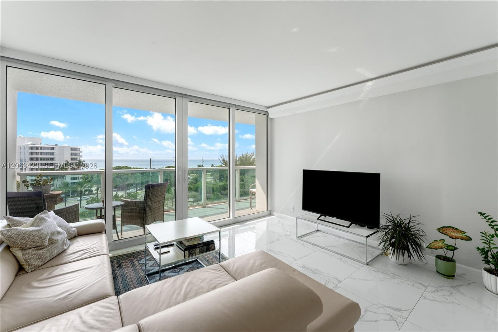 Arlen House East · #709 in Sunny Isles Beach - Photo 2