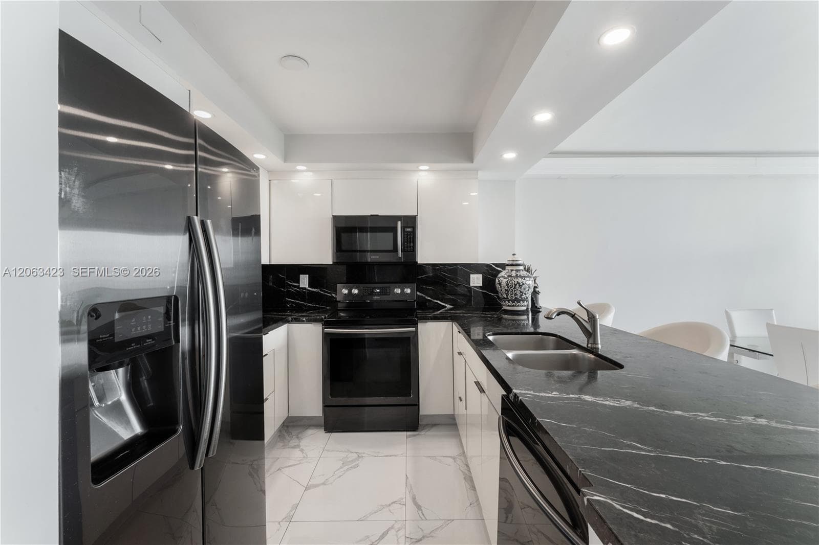 Arlen House East · #709 in Sunny Isles Beach - Photo 9