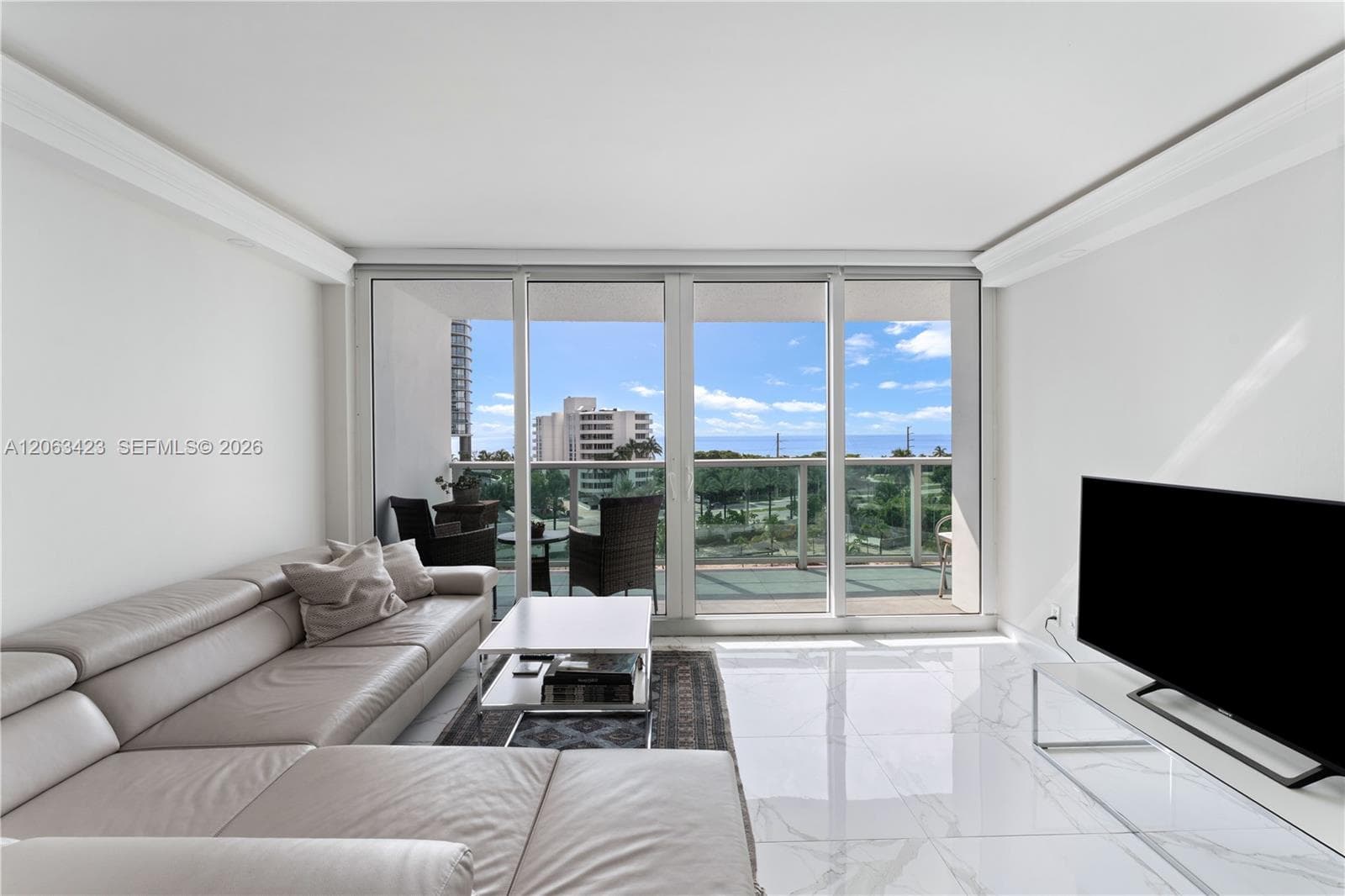 Arlen House East · #709 in Sunny Isles Beach - Photo 8