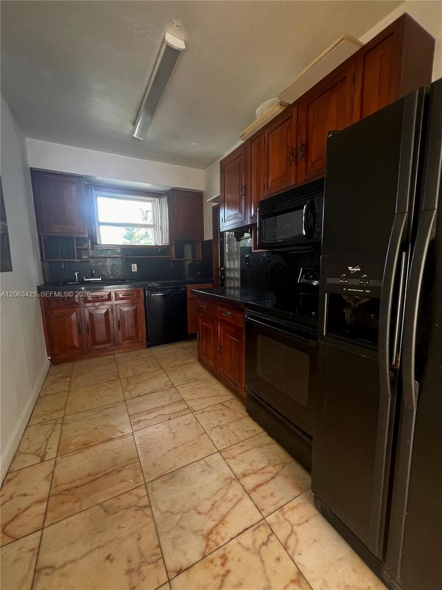 Dorbe Gardens Condo · #6 in Bay Harbor Islands - Photo 18