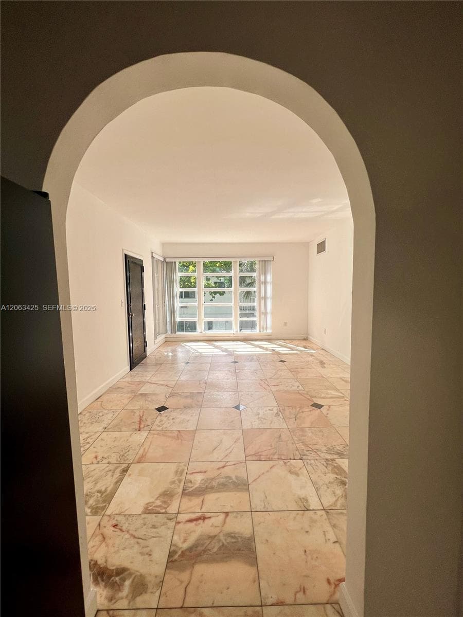 Dorbe Gardens Condo · #6 in Bay Harbor Islands - Photo 4