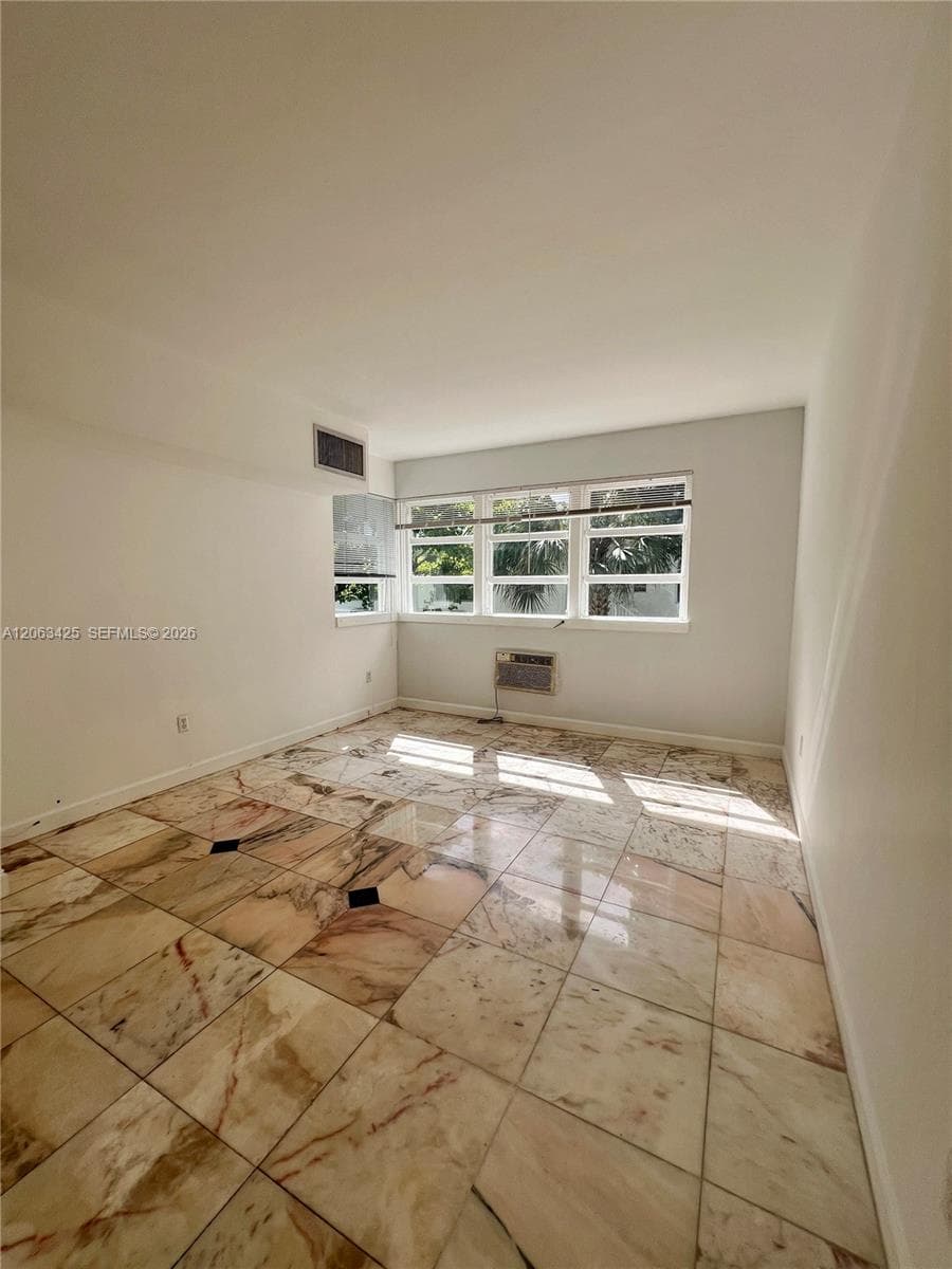 Dorbe Gardens Condo · #6 in Bay Harbor Islands - Photo 8
