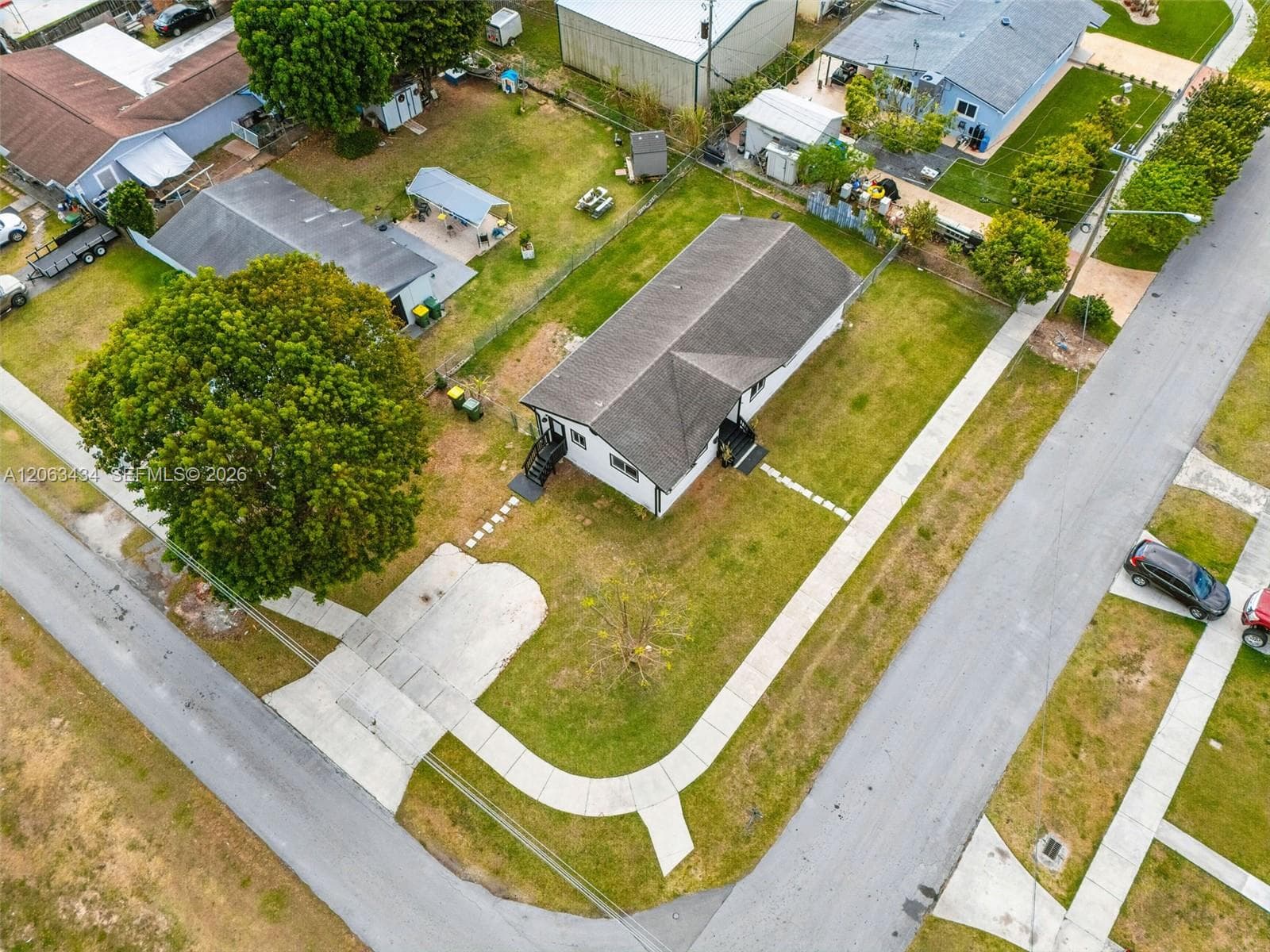 1867 NW 8th Ave photo 27