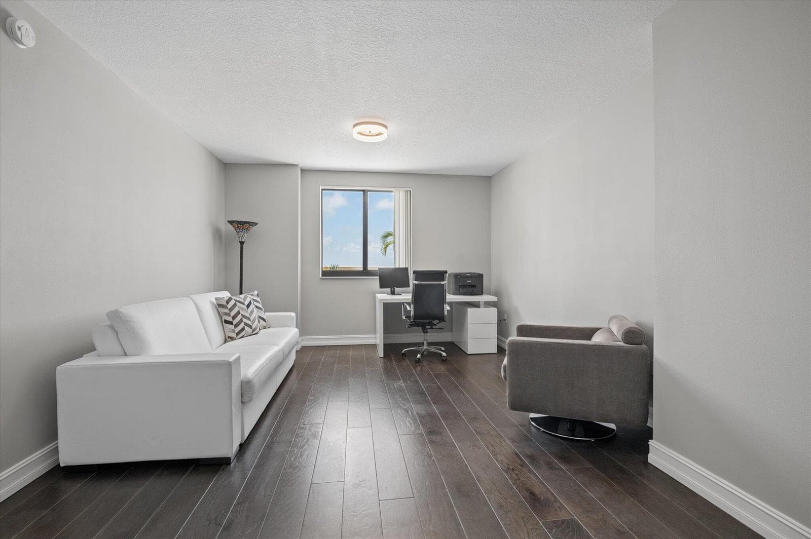 30-Second Bedroom 20- #PH3-20