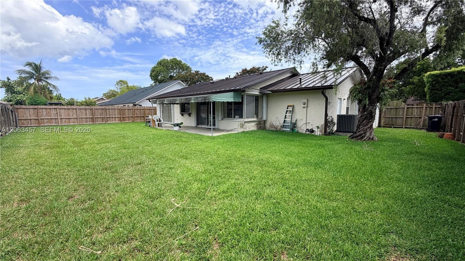 13325 SW 100th Ter photo 2