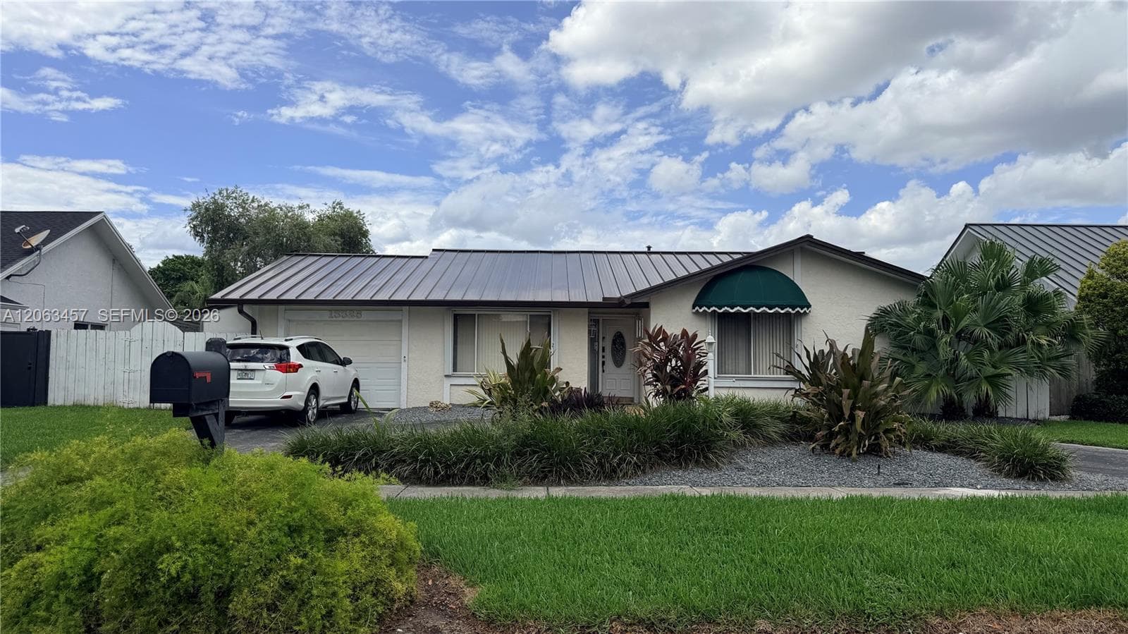 13325 SW 100th Ter photo 1