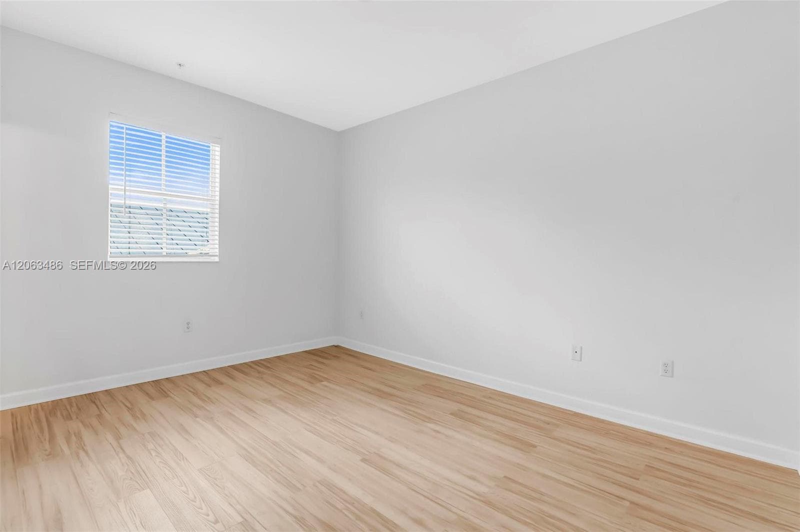2516 SW 14th Ave #403 photo 36