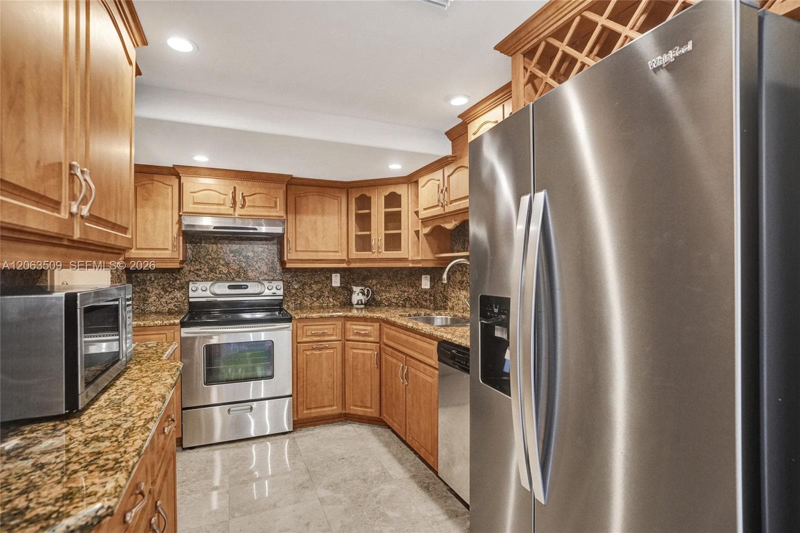 ARLEN HOUSE WEST CONDO · #PH20 in Sunny Isles Beach - Photo 8
