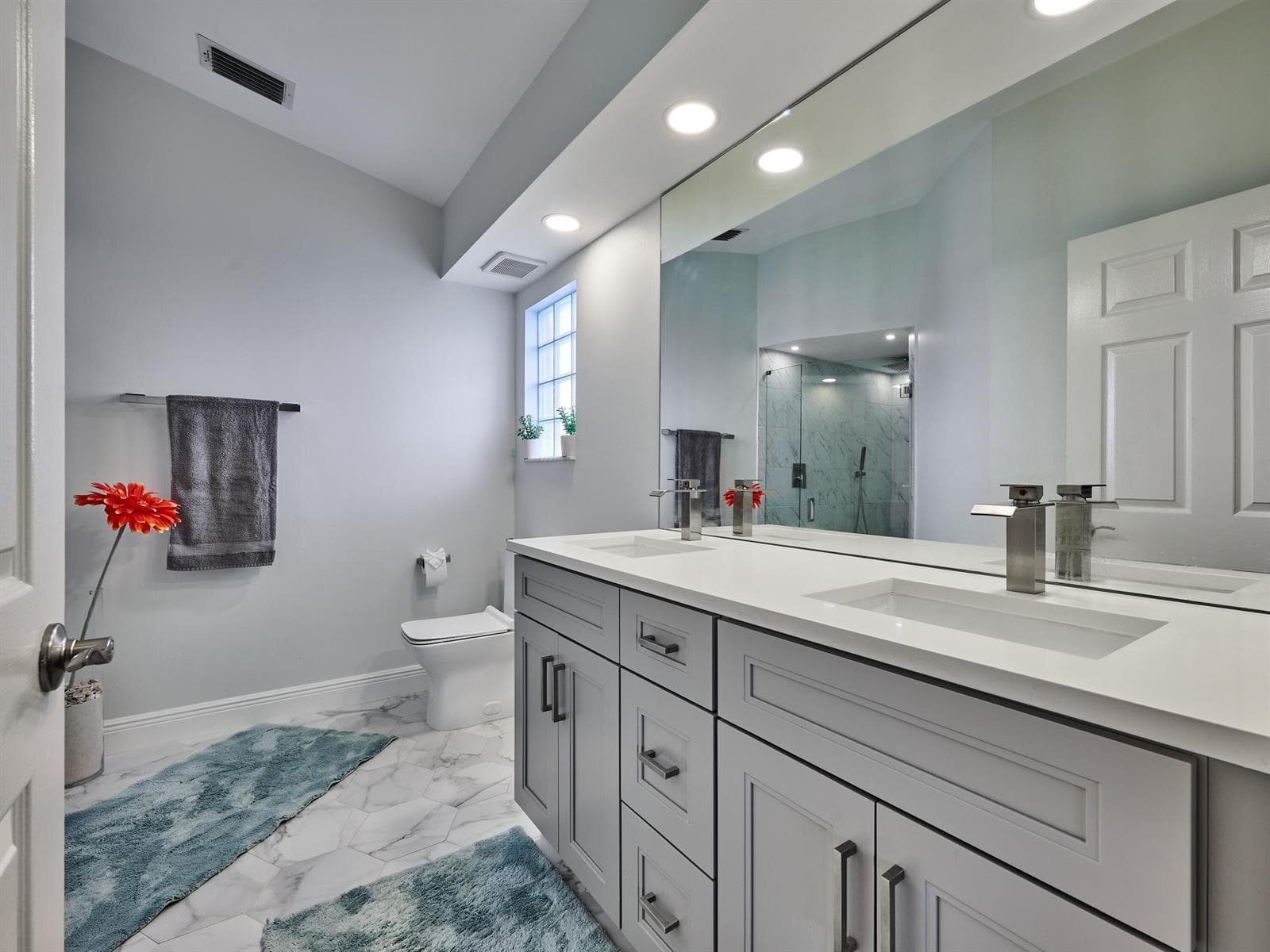 Main Bath
