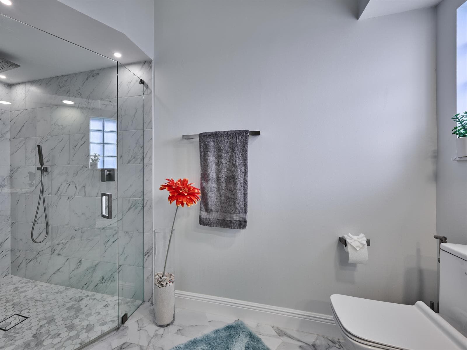 Main Bath