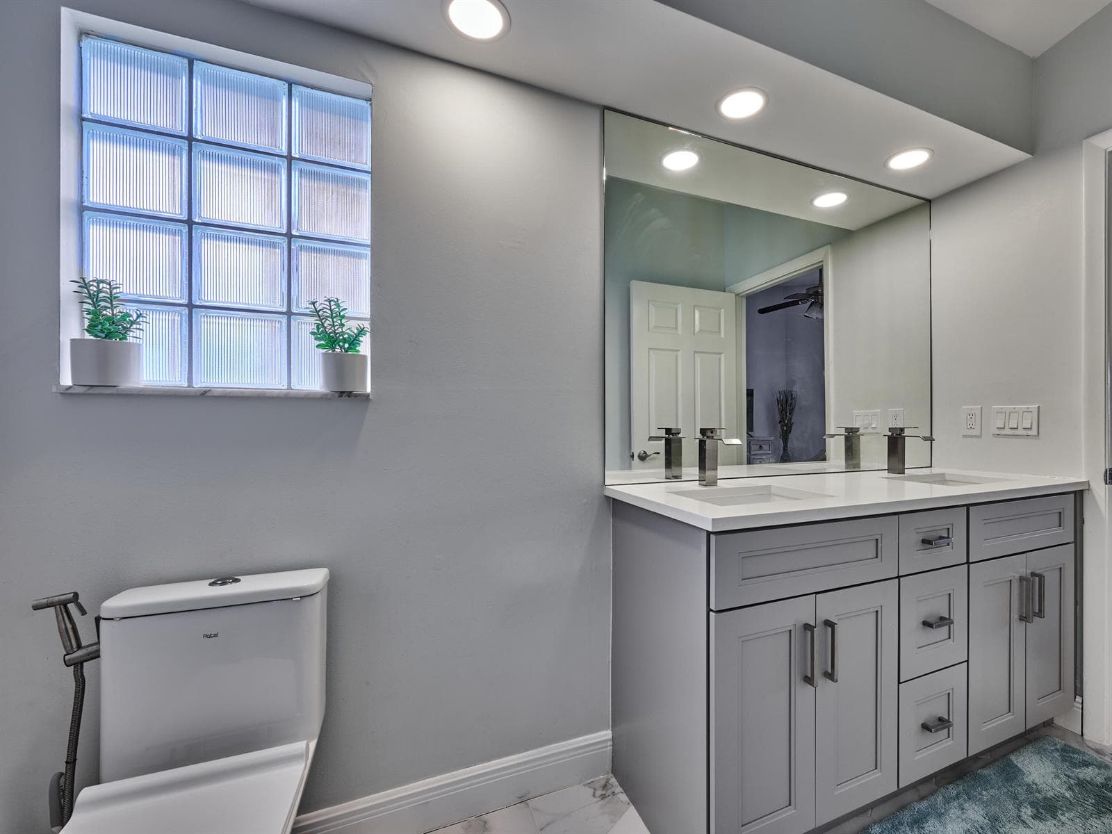 Main Bath