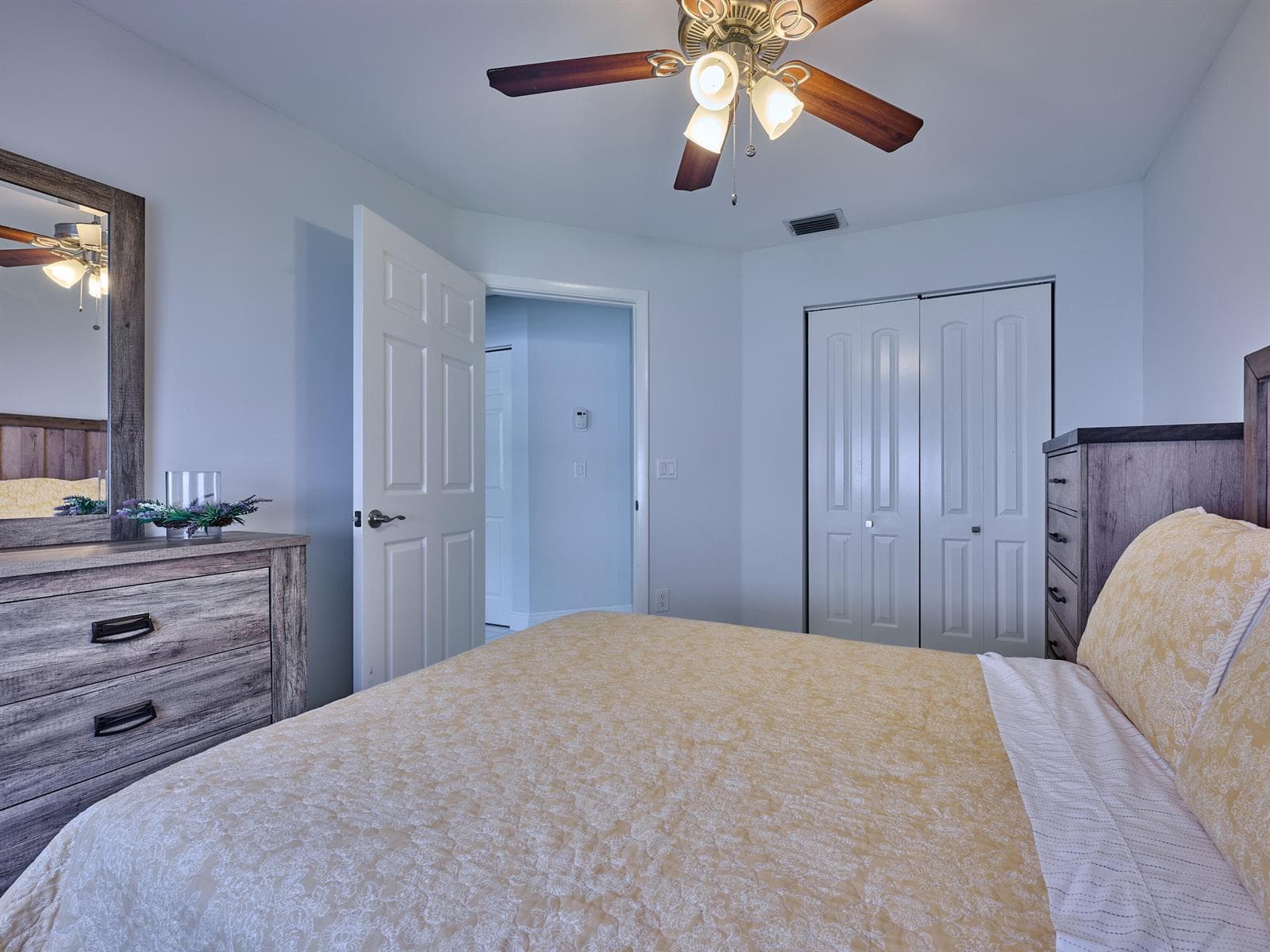 2nd Bed closet