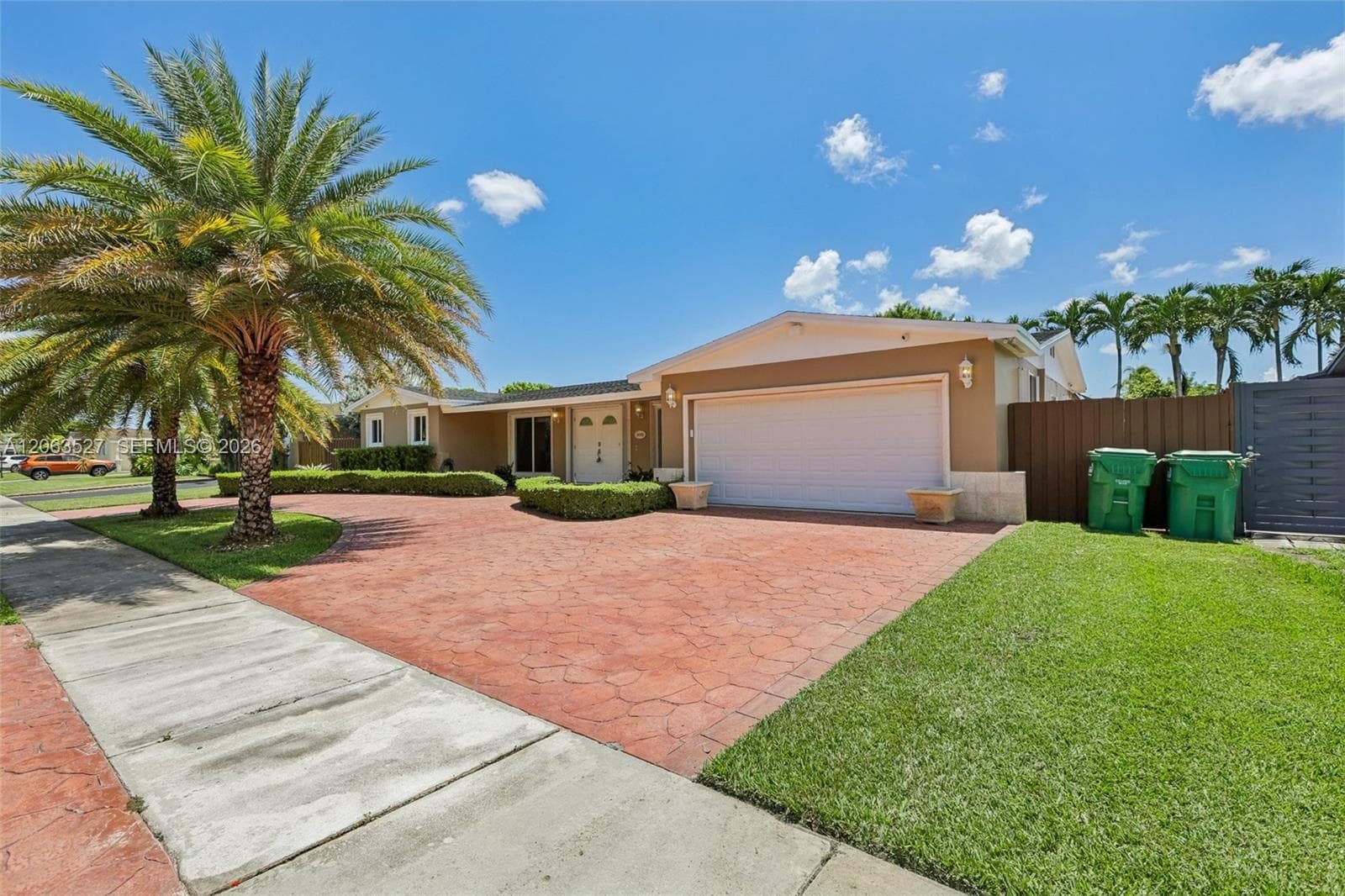 14552 SW 75th St photo 3