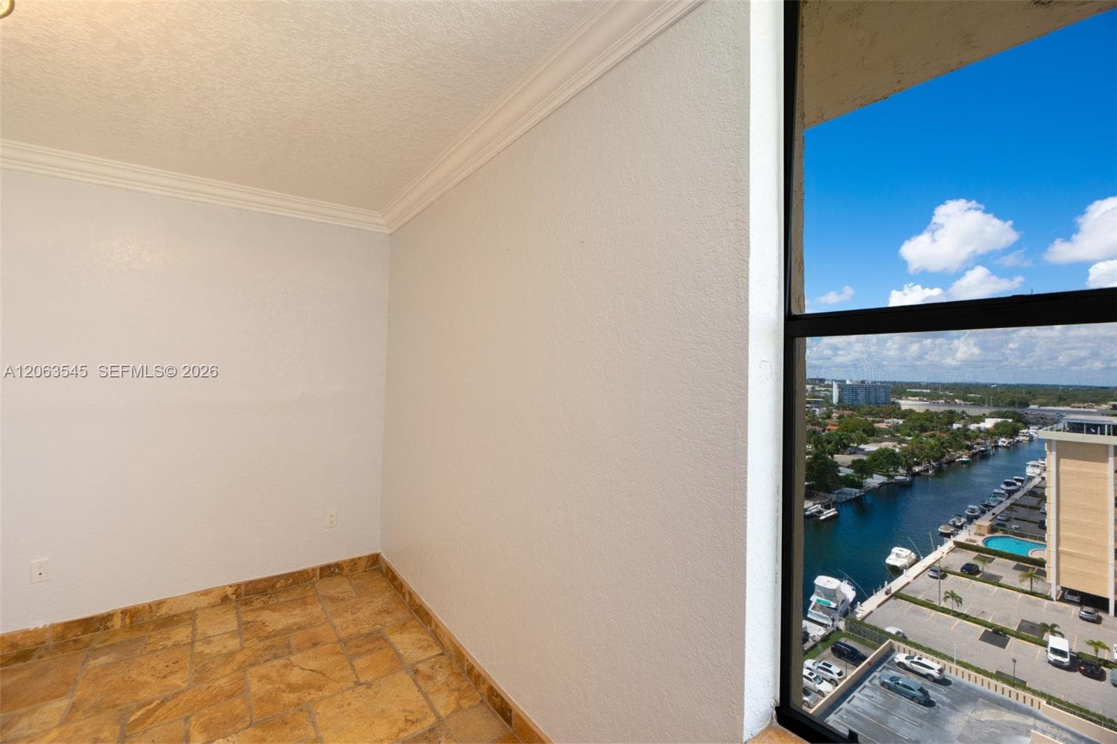 VECINO DEL MAR CONDO · #1503 in North Miami - Photo 5