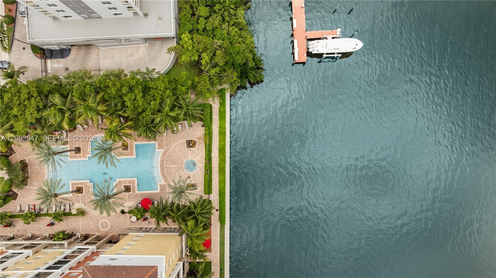 Porto Bellagio · #1210 in Sunny Isles Beach - Photo 16