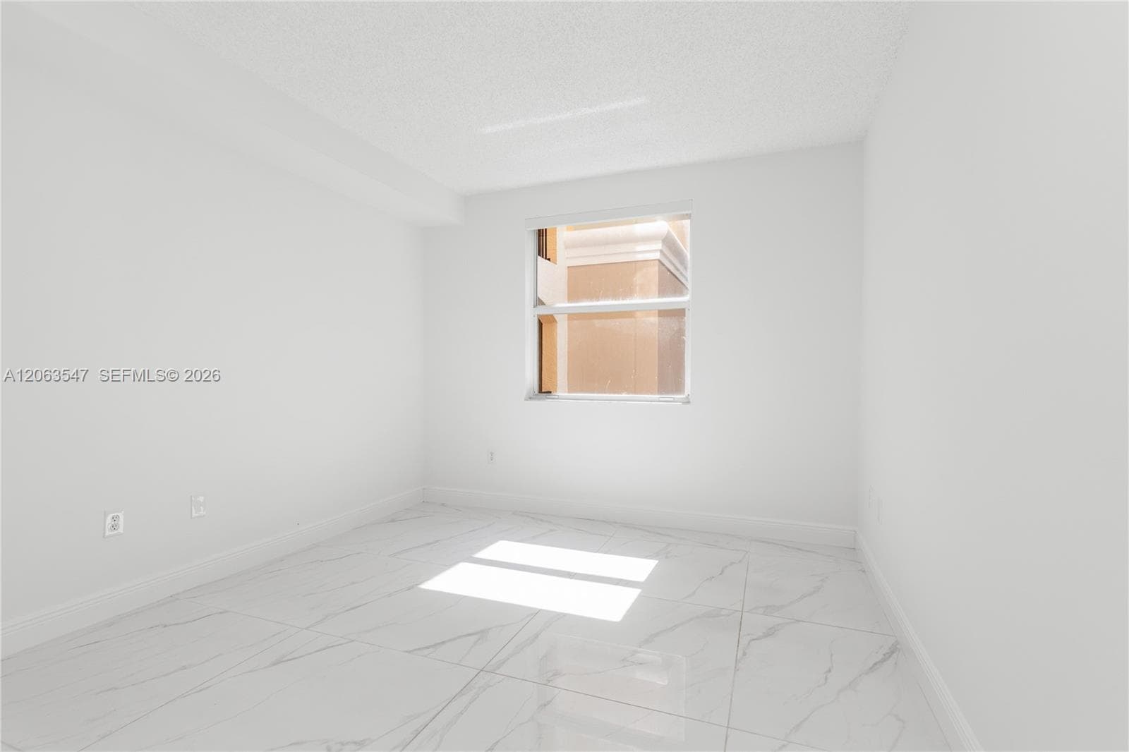 Porto Bellagio · #1210 in Sunny Isles Beach - Photo 9