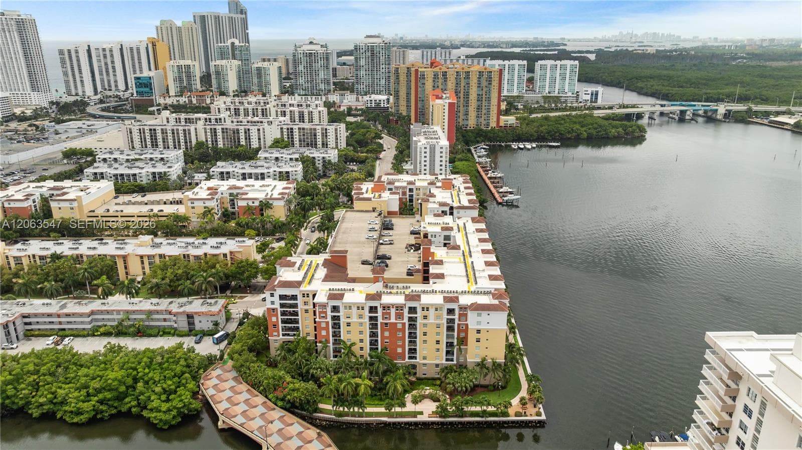 Porto Bellagio · #1210 in Sunny Isles Beach - Photo 24