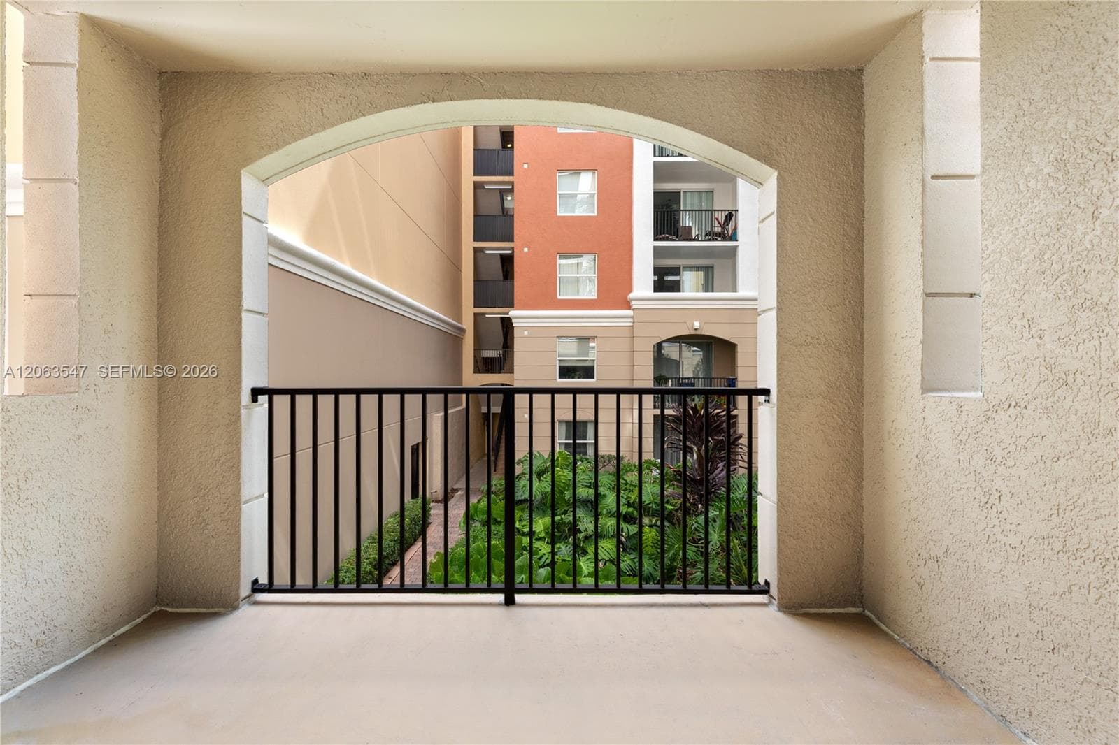 Porto Bellagio · #1210 in Sunny Isles Beach - Photo 14