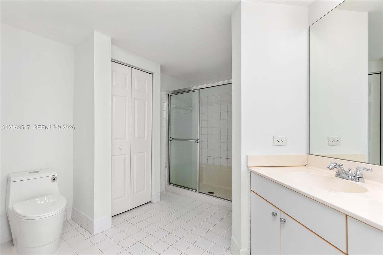 Porto Bellagio · #1210 in Sunny Isles Beach - Photo 8