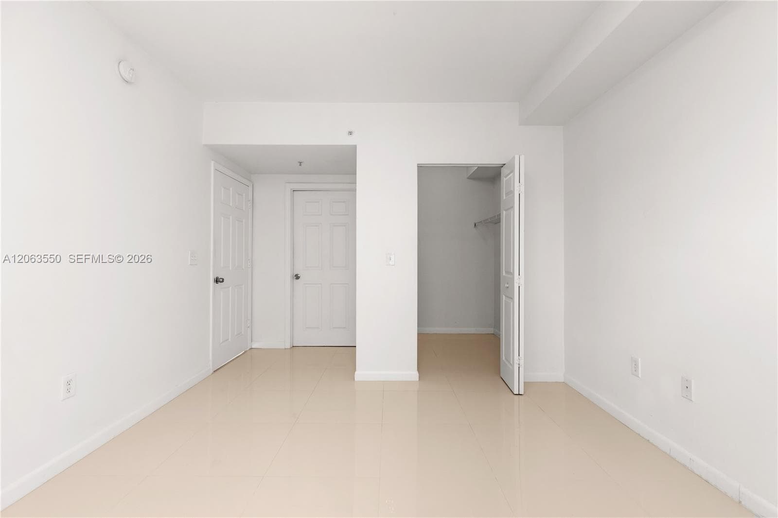 Porto Bellagio · #1712 in Sunny Isles Beach - Photo 10