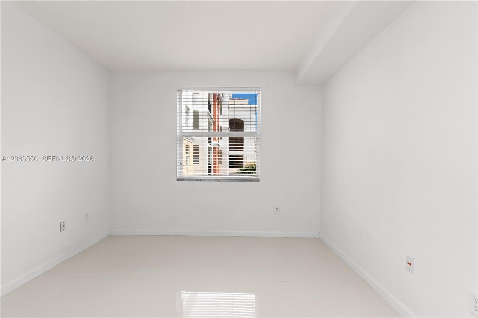 Porto Bellagio · #1712 in Sunny Isles Beach - Photo 33