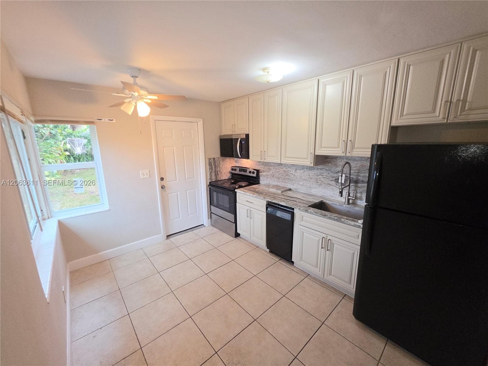BOCA RATONE HGHTS · #. in Boca Raton - Photo 10