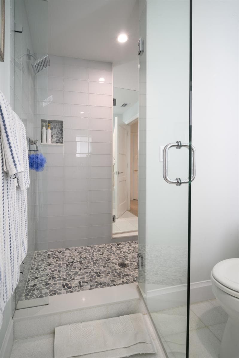 Shower in Bathroom #2-3