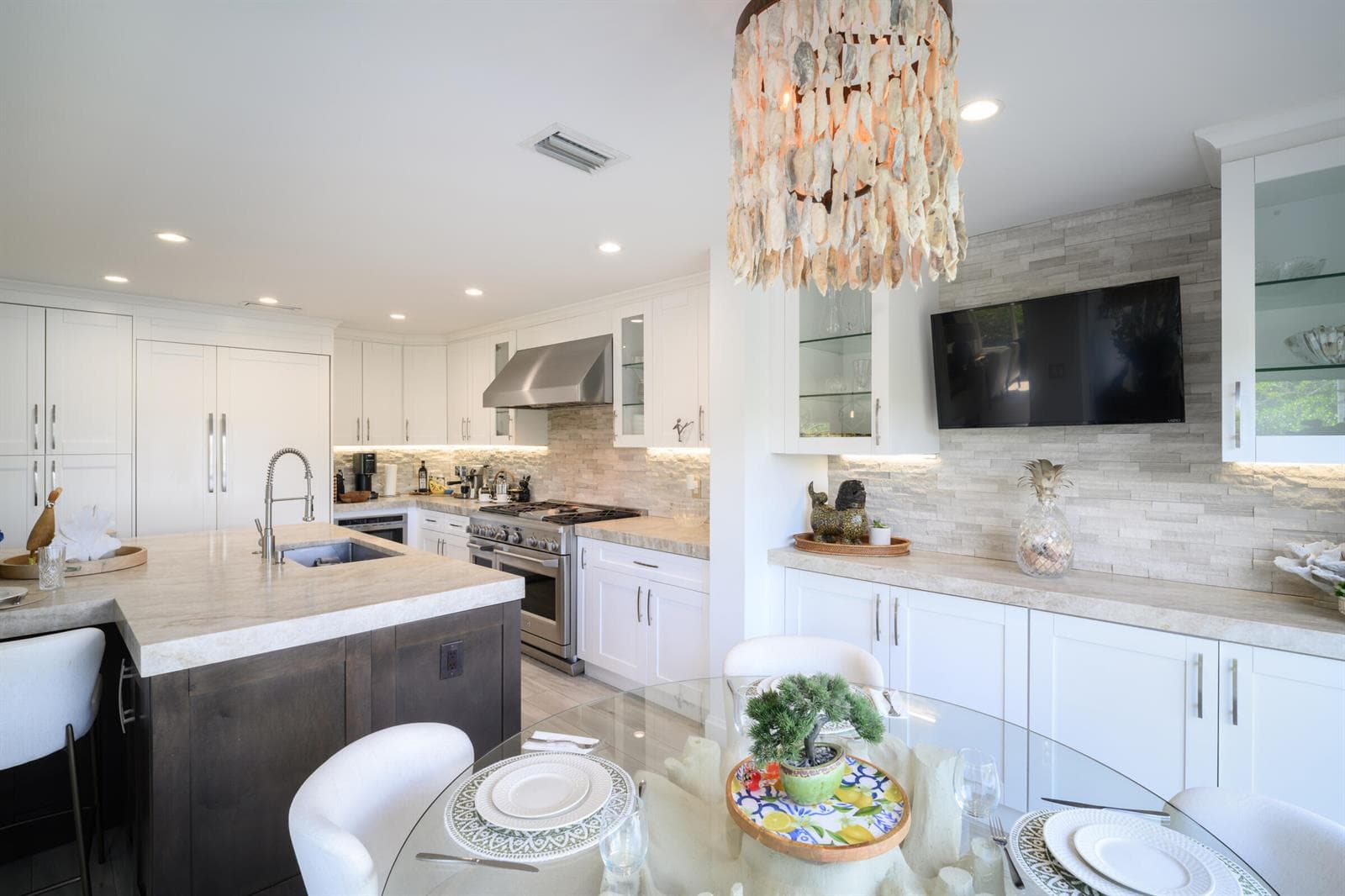 Large Kitchen with second dining area