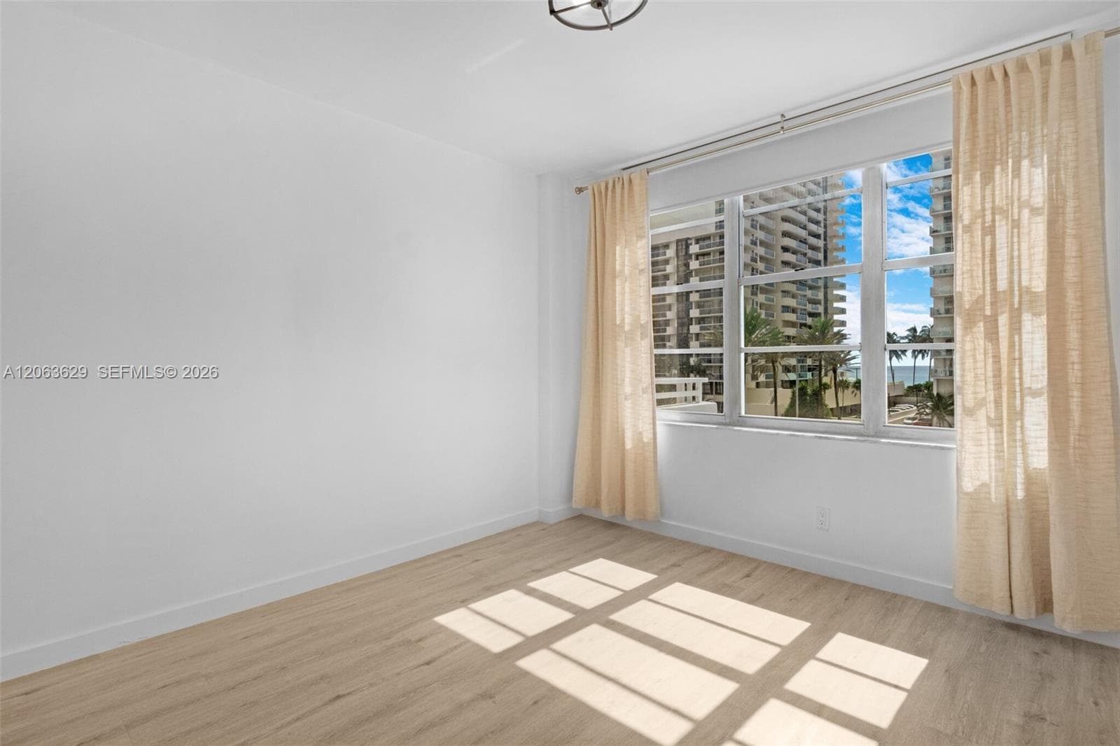 Seacoast 5151 · #4C in Miami Beach - Photo 23