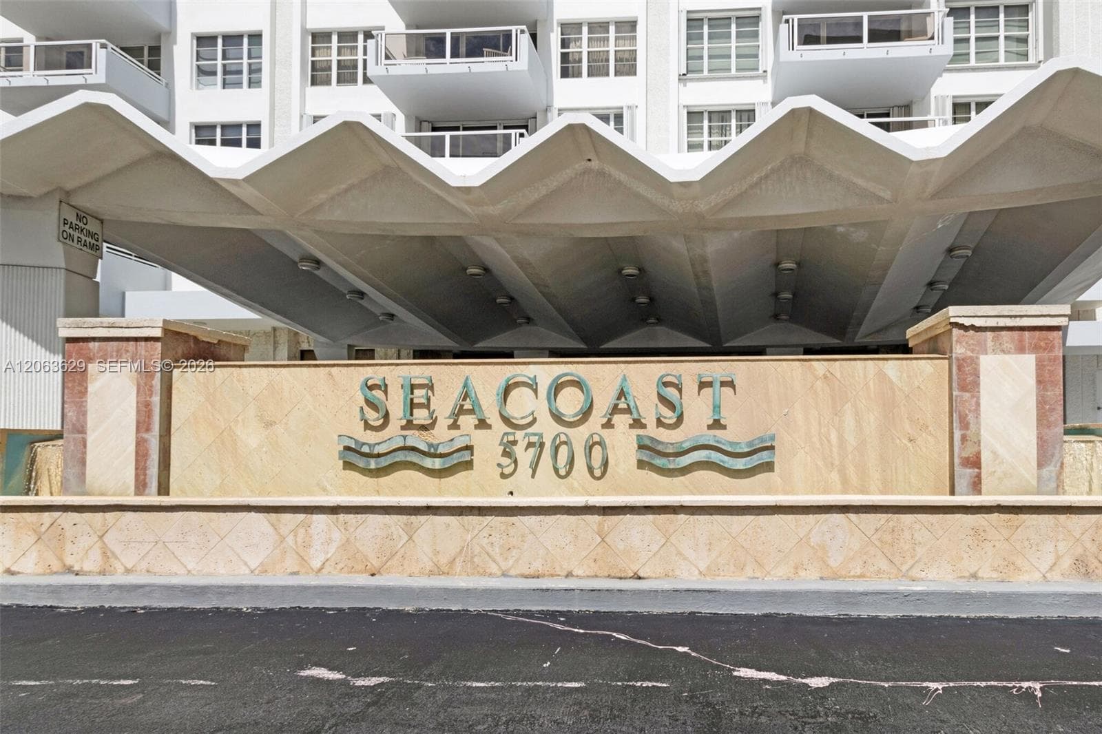 Seacoast 5151 · #4C in Miami Beach - Photo 55
