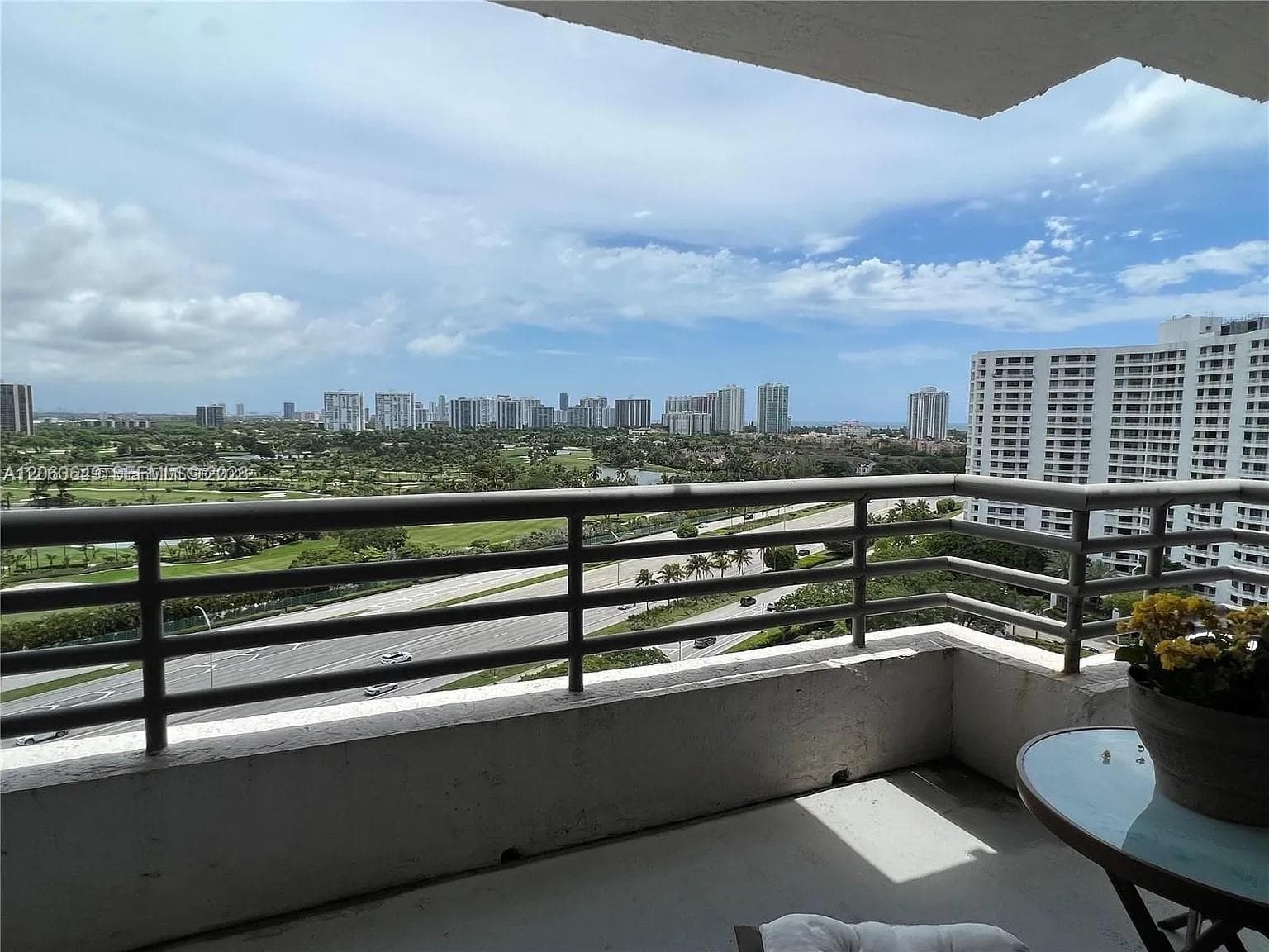 PARC CENTRAL AVENTURA SOU · #1610 in Aventura - Photo 27