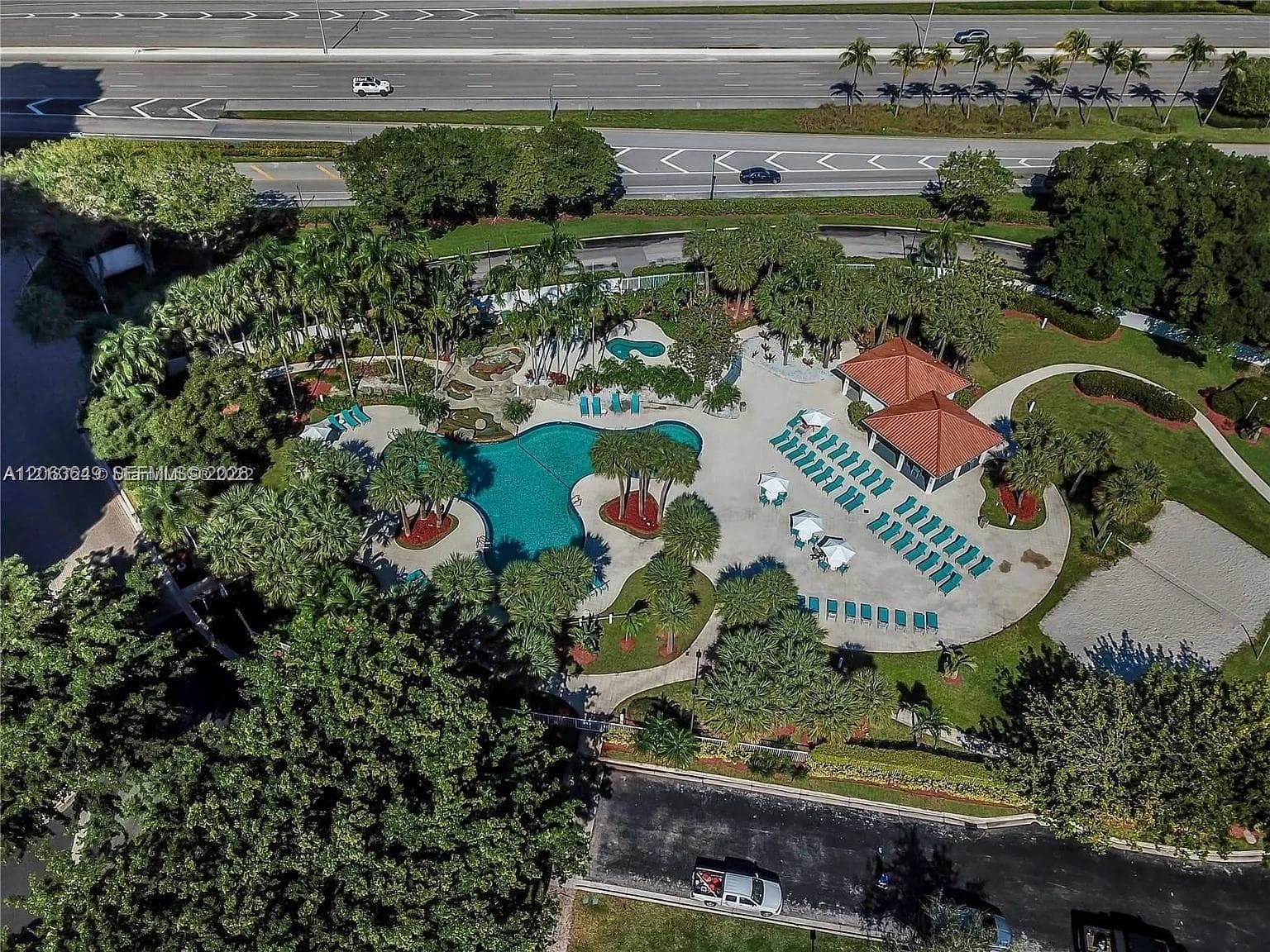 PARC CENTRAL AVENTURA SOU · #1610 in Aventura - Photo 36
