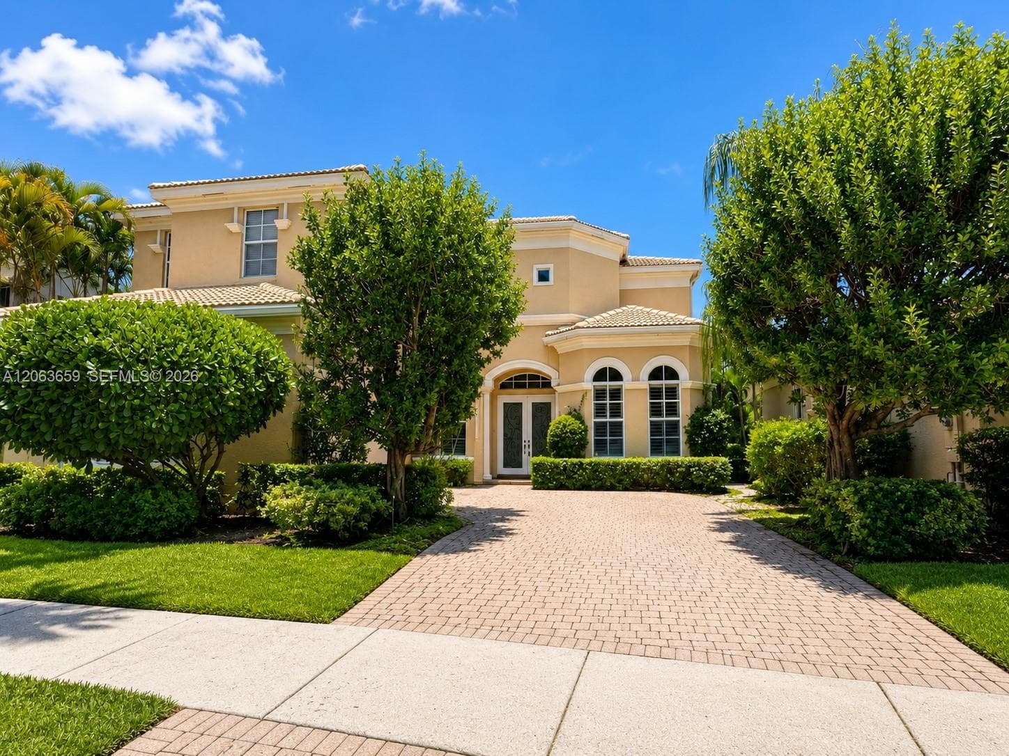 138 Tranquilla Dr photo 1