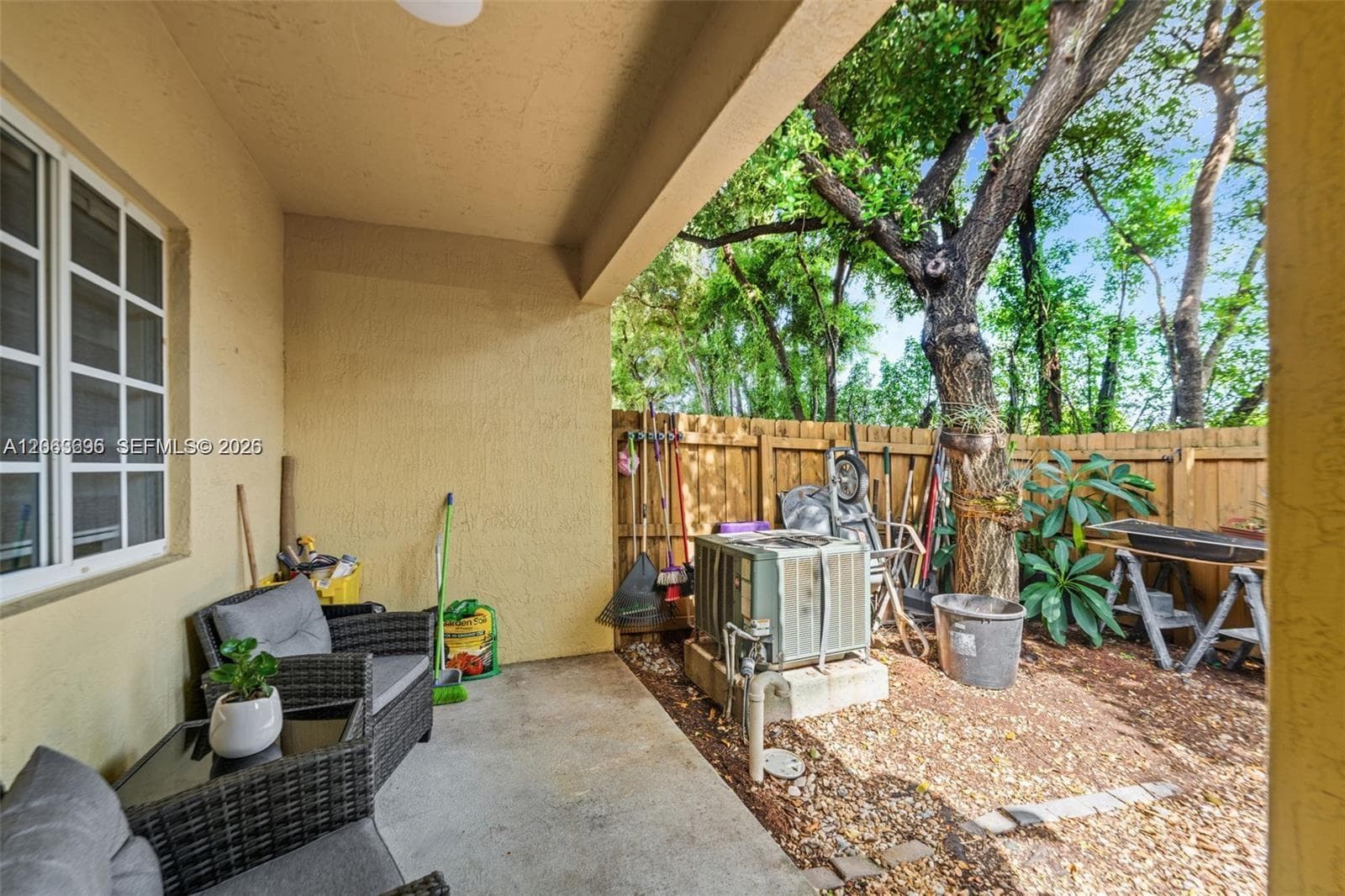 3220 NE 11th Dr photo 14