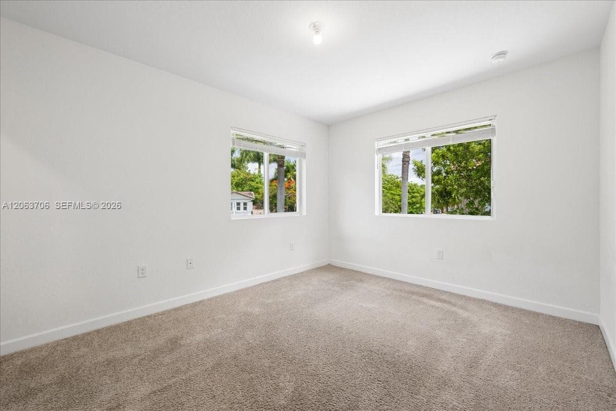 2478 SE 10th Ct photo 16