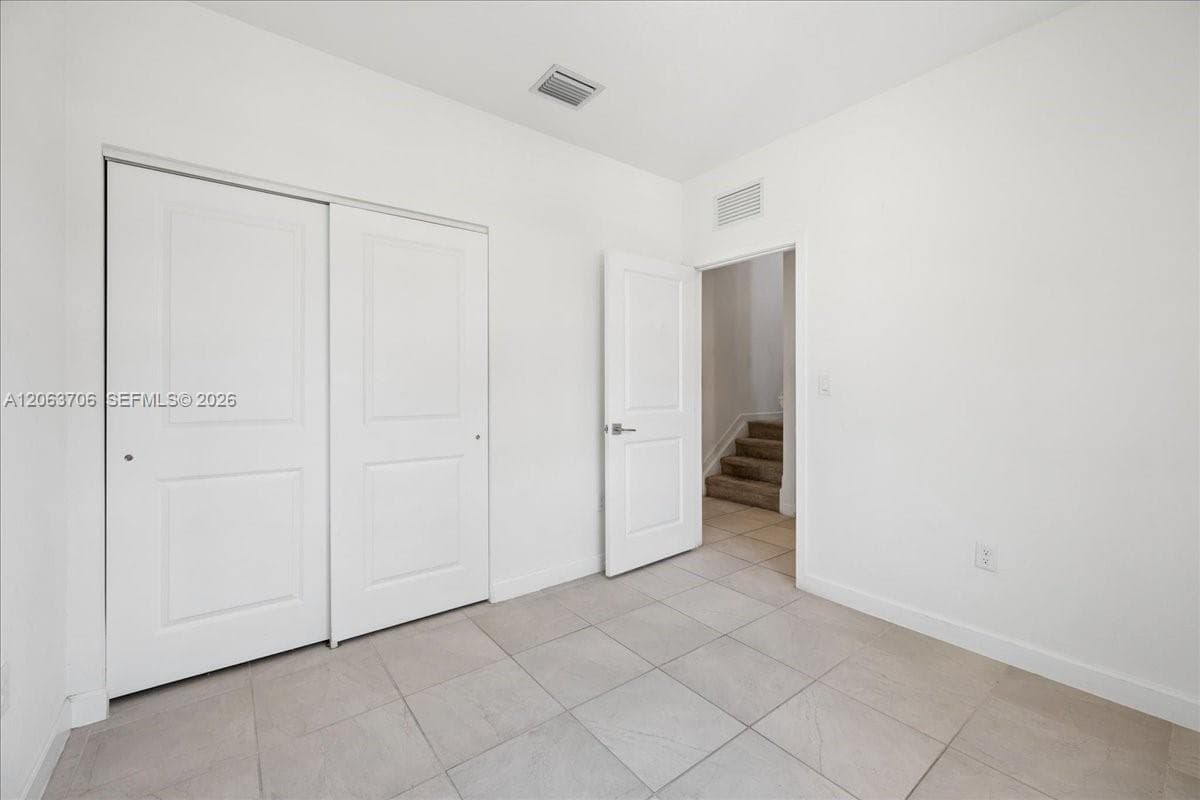 2478 SE 10th Ct photo 9
