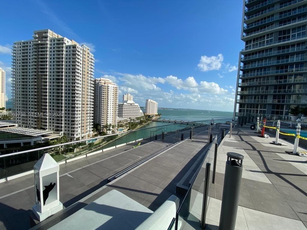 Icon Brickell II · #703 in Miami - Photo 32