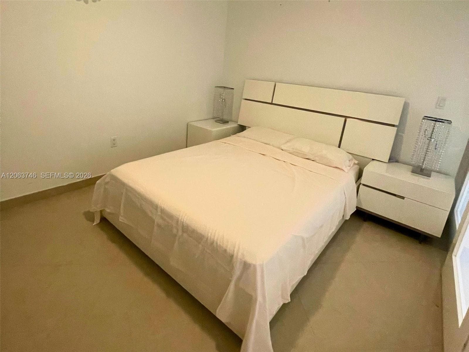 Full size bed 3rd bedroom